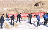 行政第二黨支部開(kāi)展“創(chuàng)建文明城市，建設(shè)美麗鄉(xiāng)村行”主題黨日活動(dòng)